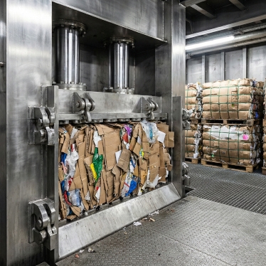 Gemilerde Atık Sıkıştırma Sistemleri ve Hacim Azaltma Yöntemleri