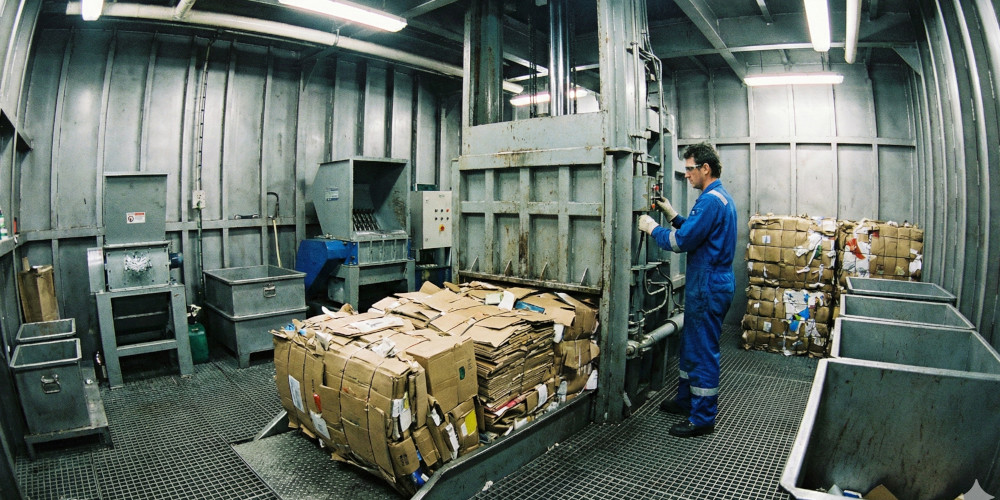 Waste Management Processes on Commercial and Private Vessels