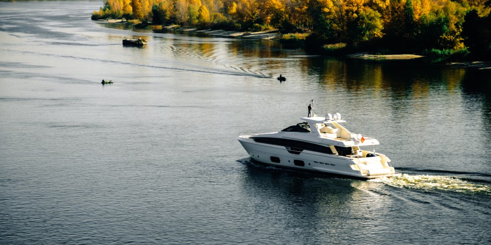Yachting in Autumn: Where Should We End the Season?